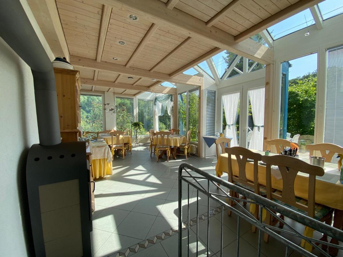Pension-Ferienwohnung Liesbachtal Direkt Am Waldrand Bayerische Rhoen 쇼나우엔더브렌드 외부 사진